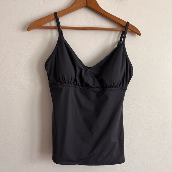 Garnet Hill Adjustable strap tankini top - Picture 1 of 6